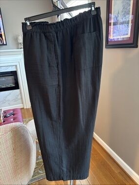 Old Navy Black Wide-Leg Gauze/Elastic-Waist Pants